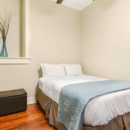 E Bay St Loft By City Market And River Street Savannah Luaran gambar