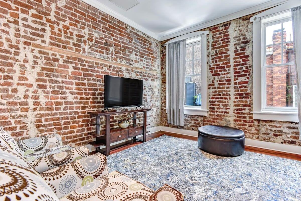E Bay St Loft By City Market And River Street Savannah Luaran gambar